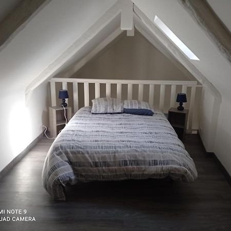 Le Terrier Du Lapin Blanc Apartment แซงต์-บรีเออ ภายนอก รูปภาพ