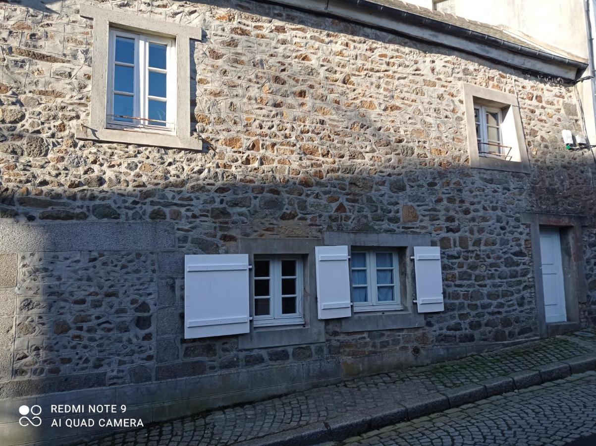 Le Terrier Du Lapin Blanc Apartment แซงต์-บรีเออ ภายนอก รูปภาพ