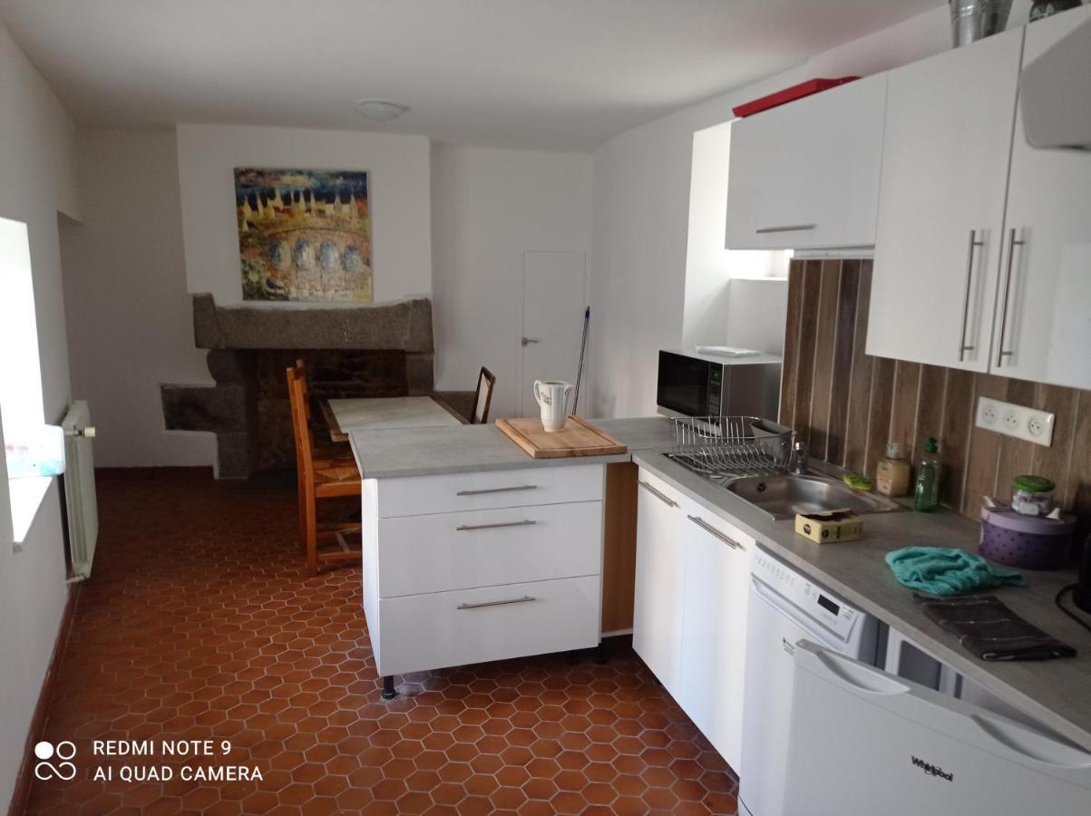 Le Terrier Du Lapin Blanc Apartment แซงต์-บรีเออ ภายนอก รูปภาพ